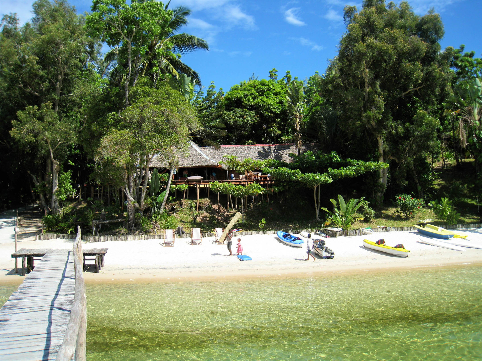 Strandufer am Bushhouse auf Madagaskar | Abendsonne Afrika