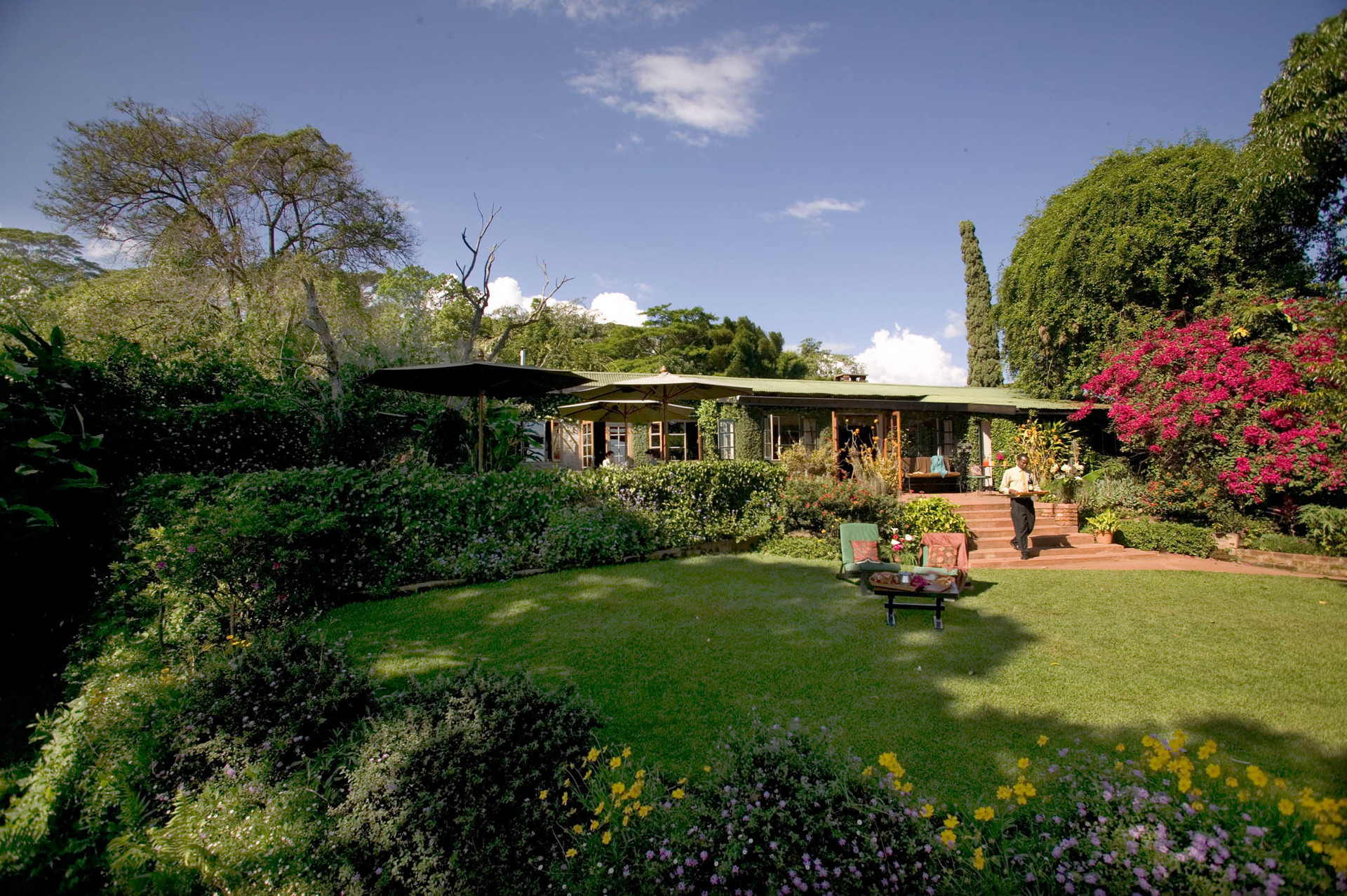 Garten der Gibb's Farm in Tansania | Abendsonne Afrika GmbH