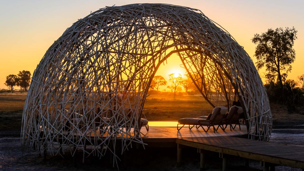 Pool Pavillion im Jao Camp in Botswana | Abendsonne Afrika