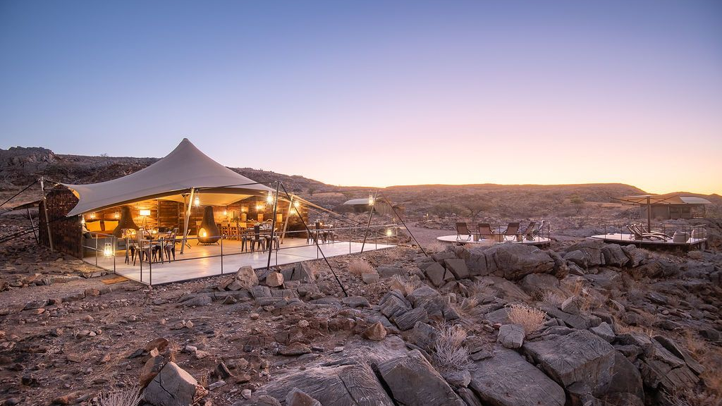 Blick auf Camp Doros in Namibia | Abendsonne Afrika Picture Title