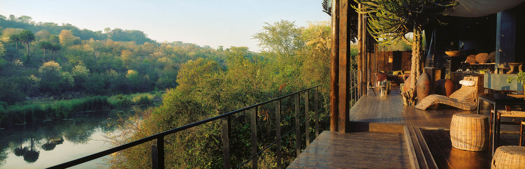 Ausblick von der Singita Sweni Lodge in Südafrika | Abendsonne Afrika