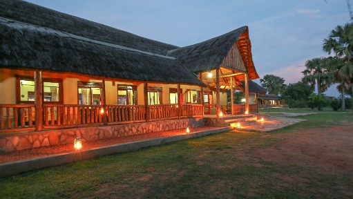 Pakuba Safari Lodge | Abendsonne Afrika