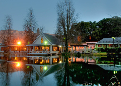 Blick auf das Cleopatra Mountain Farmhouse in Südafrika | Abendsonne Afrika
