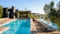 Pool der Singita Lebombo Lodge in Südafrika | Abendsonne Afrika