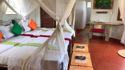 Zimmer der Osupuko Tarangire Lodge in Tansania | Abendsonne Afrika