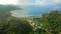 Blick auf das Kempinski Seychelles Resort auf den Seychellen | Abendsonne Afrika
