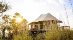 Luxuszelt mit Außendeck, Ila Safari Lodge, Sambia | Abendsonne Afrika