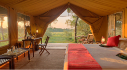 Doppelzelt im Elephant Pepper Camp in Kenia | Abendsonne Afrika
