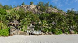 Strand vor dem North Island Resort auf den Seychellen | Abendsonne Afrika