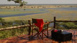 Aussichtsdeck der Muchenje Safari Lodge in Botswana | Abendsonne Afrika