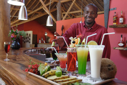 Cocktails im Dunes Difaty auf Madagaskar | Abendsonne Afrika