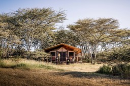 Zeltchalet im Sanctuary Kusini Camp in Tansania | Abendsonne Afrika